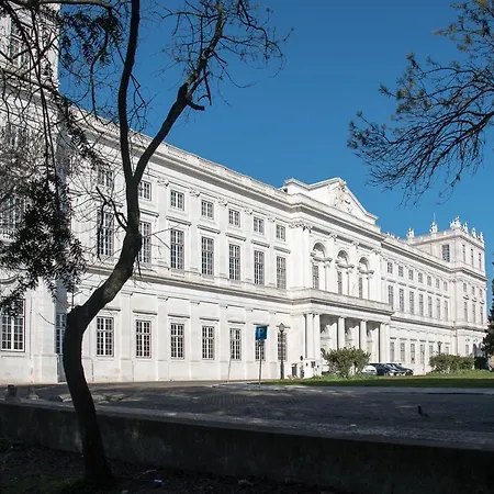 Appartement Flat With A Garden In Belem Lisboa