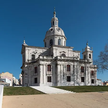 Flat With A Garden In Belem דירה *